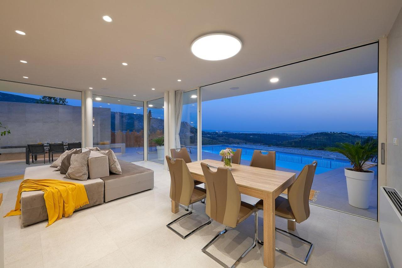 Design Villa Clavis-Brand New Villa With A View Klis Extérieur photo