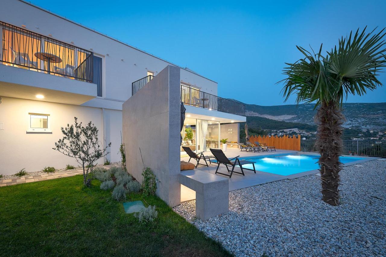 Design Villa Clavis-Brand New Villa With A View Klis Extérieur photo